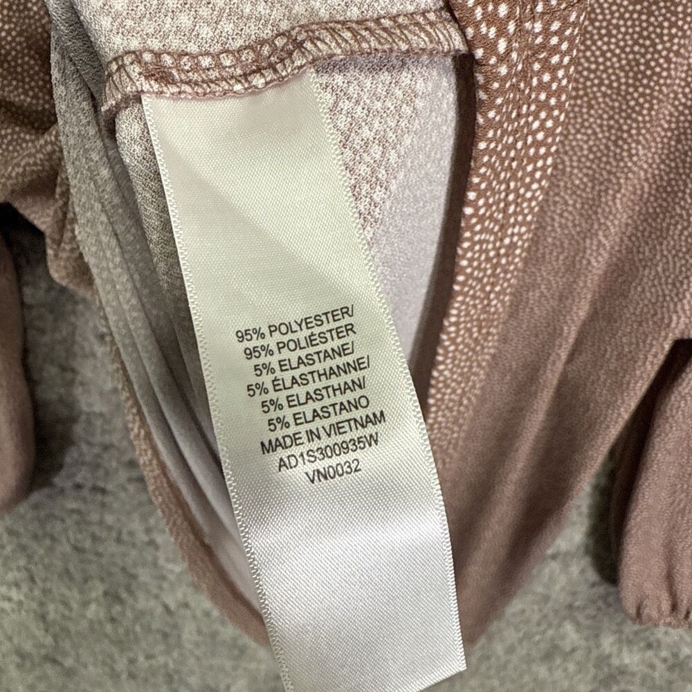 Adrianna Papell Blouse Top Size 1X Polka Dot Taupe Neutral Stretch 3/4 Sleeve - Picture 9 of 10